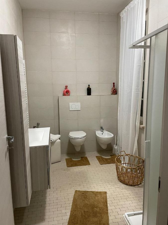 Apartment La *